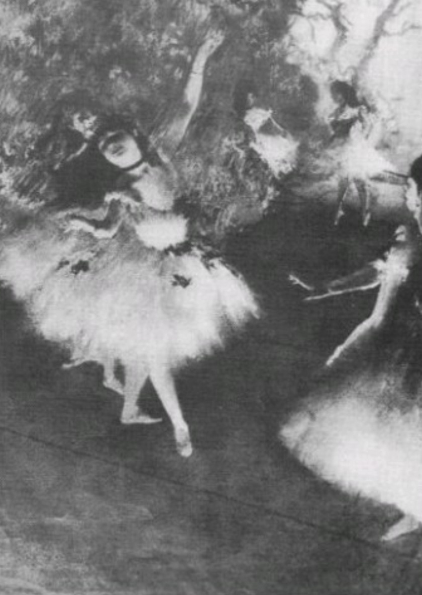 Edgar Degas - Öt táncoló nő. A kép a festő egyik kedvenc témáját jeleníti meg, a balerinákat. A darab a magyar Herzog Mór Lipót gyűjteményében volt 2500 más művel együtt. Halála után a mű özvegyéhez került, aki 1940-ben hunyt el. Ezután három gyermekük birtokolta. Miután 1944-ben a nácik a kezükben levő alkotások bejelentésére kötelezték a zsidókat, a család a műveket a gyáraikban rejtette el. A nácik rájuk találtak, és elbitorolták azokat, beleértve a Degas-képet is. A családot a munkatáborok borzalmai is utolérték.