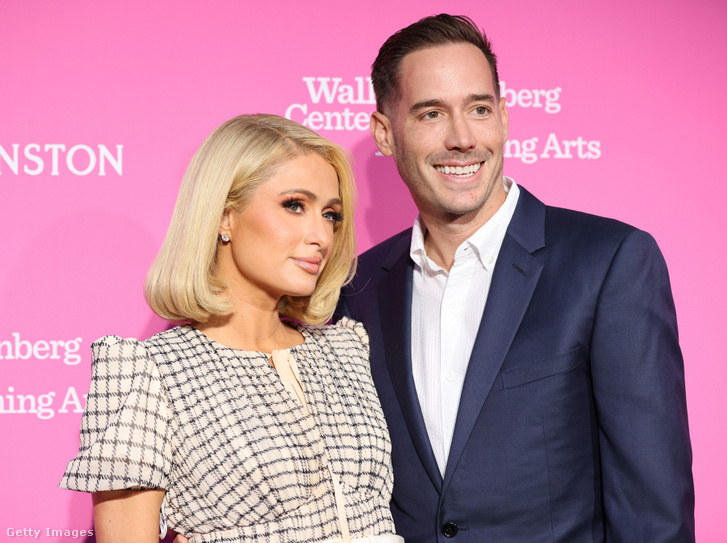 Paris Hilton és Carter Reum