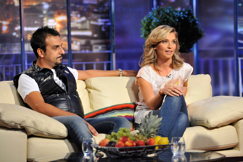 Novodomszky Éva és férje, Salvo Sgroi 2012-ben, a DTK - D. Tóth Kriszta Show tévéfelvételén.