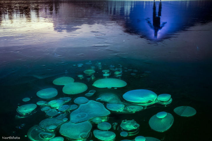 h MDRUM Bubbles In Ice-6