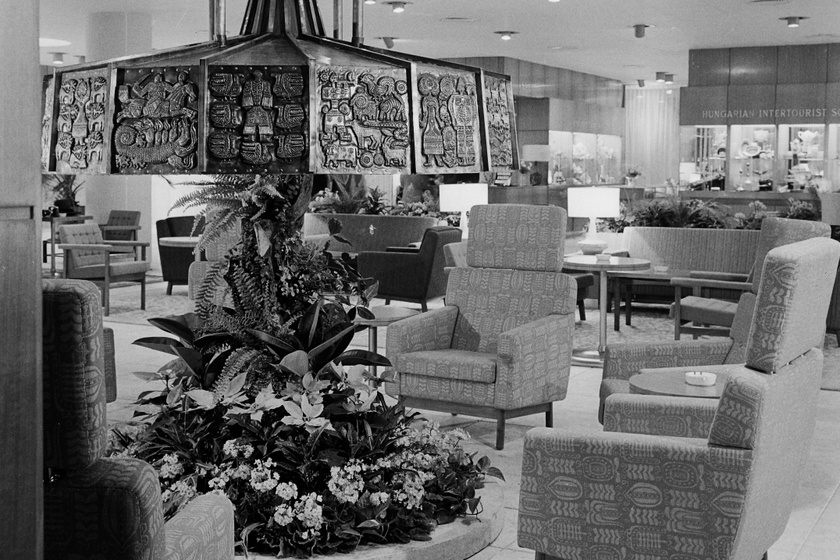 Hotel Duna Intercontinental, hall, 1970.