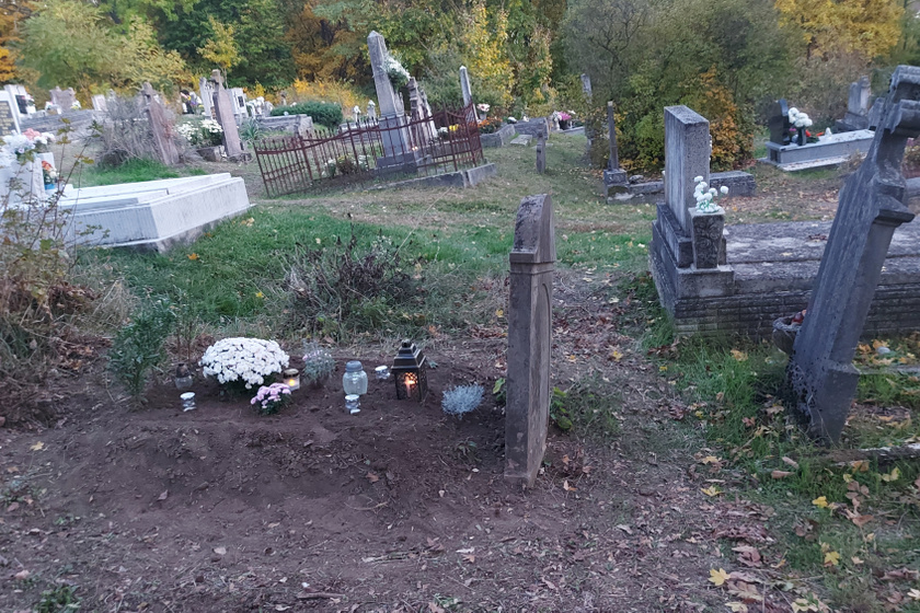Morvay János (1815-1894) és Spányik Anna (1827-1914) sírja 2021 októberében.