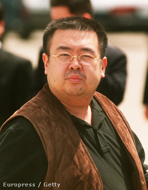 2001-es fotó Kim Dzsongnamról