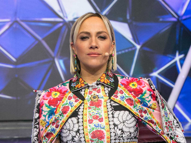 Tóth Gabit lehányta egy nő egy elegáns céges bálon