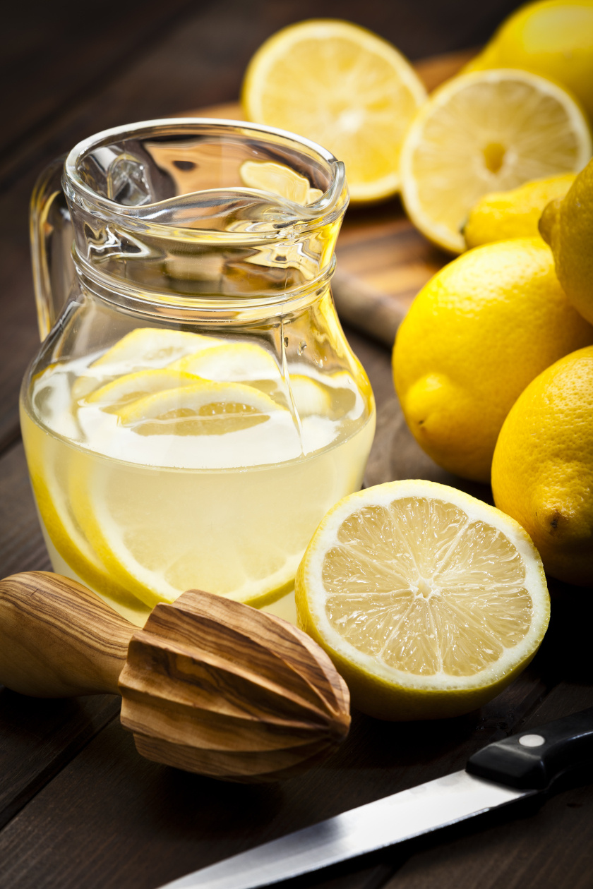 citromos vízike álló