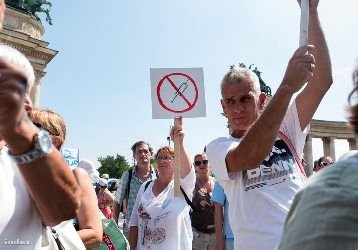 Oltásellenes tüntetés 2021. július 31-én Budapesten