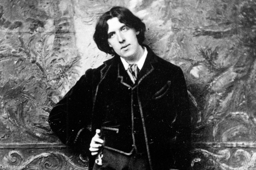 Oscar Wilde mindent megtett, hogy a figyelem középpontjába kerüljön