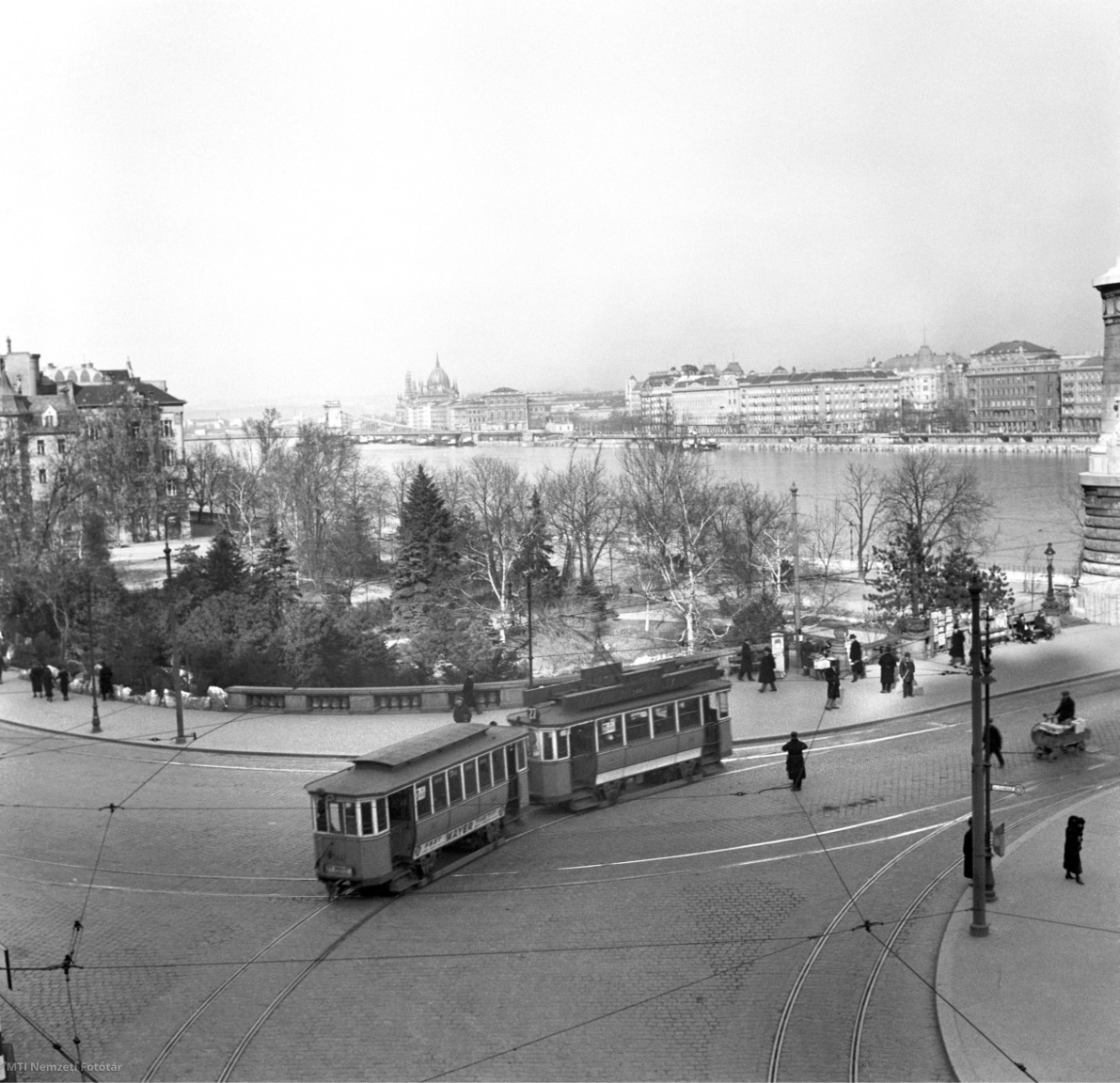 Budapest, 1920s, 1930s Tram runs at the Buda end of the old Elizabeth Bridge.  The exact shooting date is unknown.