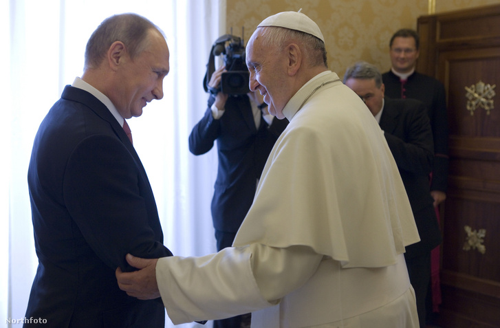 Putyin és Ferenc pápa 2015-ben