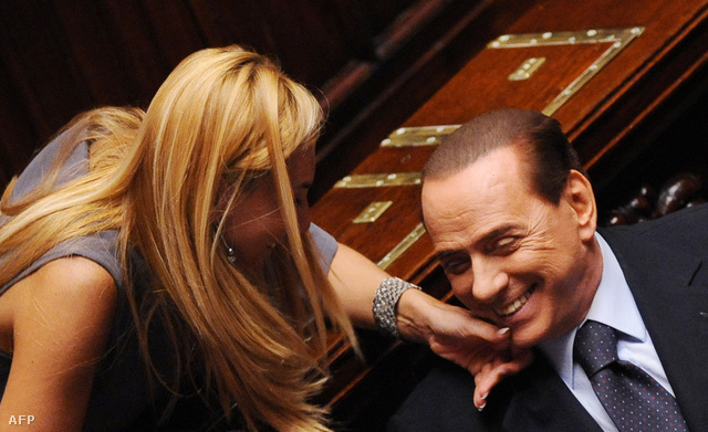 Michaela Biancofiore és Berlusconi 2011-ben