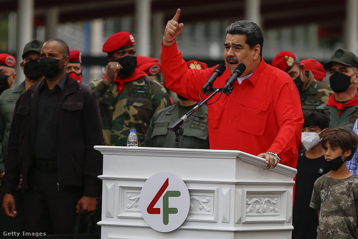 Nicolás Maduro egy tüntetésen Venezuelában 2022. február 4-én