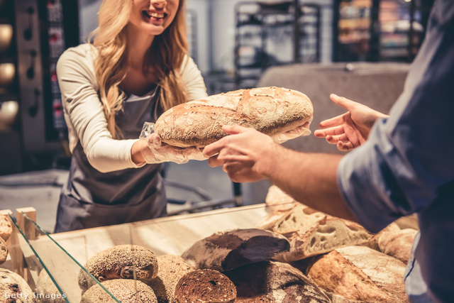 A boltokban manapság már többféle teljes kiőrlésű kenyér is kapható