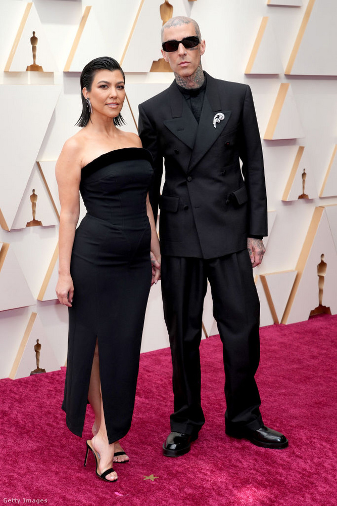 Kourtney Kardashian és párja, Travis Barker