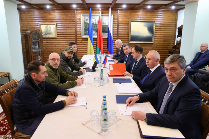 Béketárgyalás Oroszország és Ukrajna között 2022. március 7-én