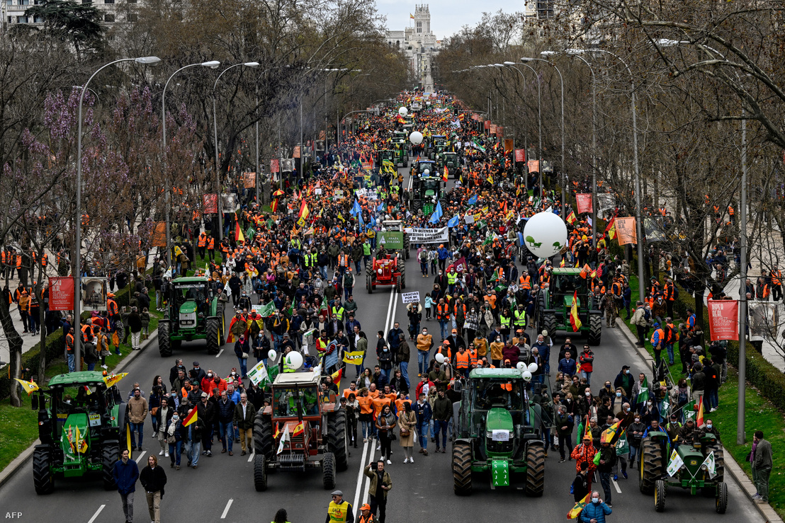 A „vidéki Spanyolország jövőjéért” tüntettek Madrid utcáin 2022. március 20-án