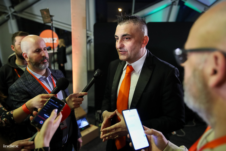 Gáspár Győző a Bálnában izgulta végig a Fidesz eredményváróját 