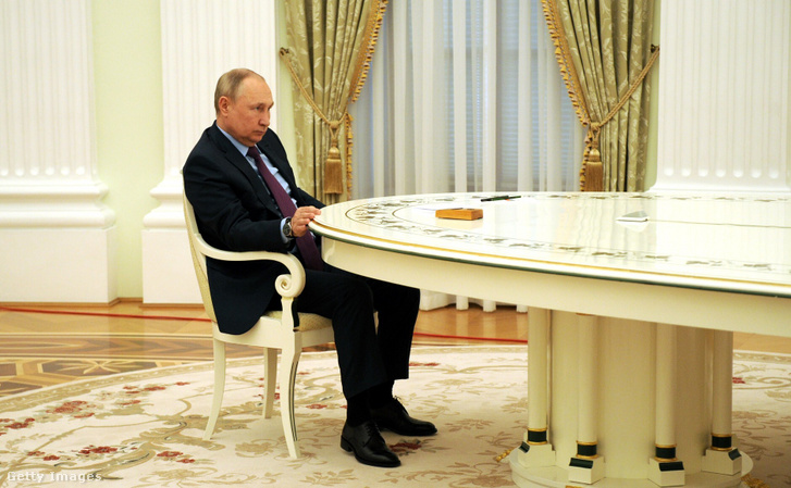 Vlagyimir Putyin 2022. február 22-én