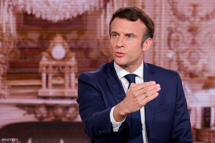 Emmanuel Macron 2022. április 6-án