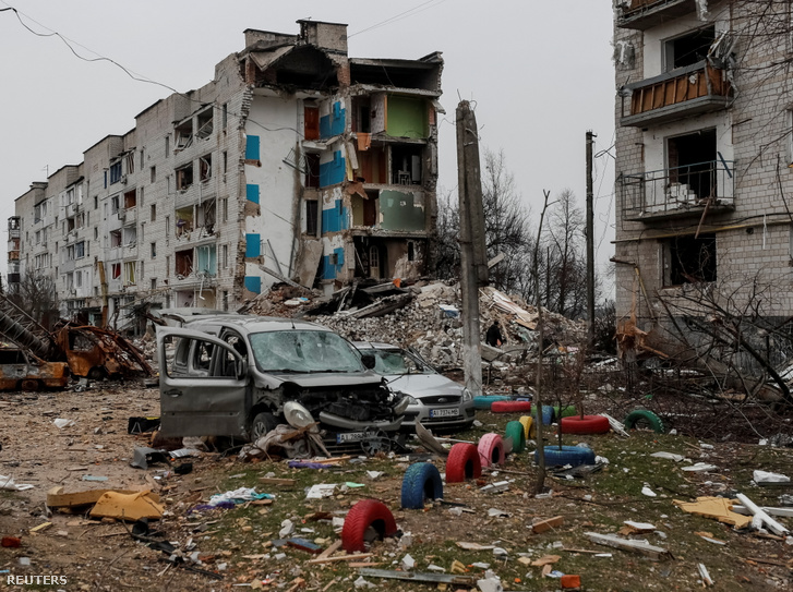 Lerombolt házak Borodyankában Ukrajnában 2022. április 5-én