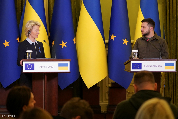 Ursula von der Leyen és Volodimir Zelenszkij 2022. április 8-án