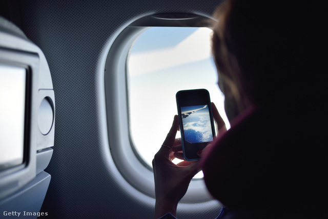 Fotózni lehet, telefonálni nem a repülőgépen