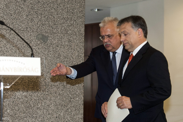 Paczolay Péter és Orbán Viktor a megbeszélést követő sajtótájékoztatón