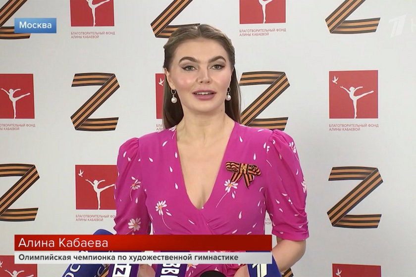 Alina Kabajeva a saját nevével ellátott tornászfesztiválján jelent meg idén áprilisban a moszkvai VTB Arénában, a műsort május 8-án közvetítik Oroszországban.