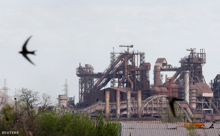 A mariupoli Azovstal acélgyár 2022. április 29-én Ukrajnában