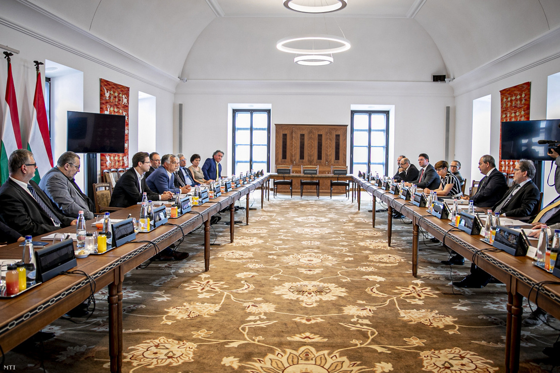 A Nemzeti Kulturális Tanács ülése a Karmelita kolostorban 2020. május 23-án