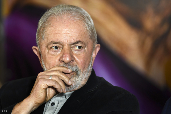 Luiz Inácio Lula da Silva 2022. április 28-án