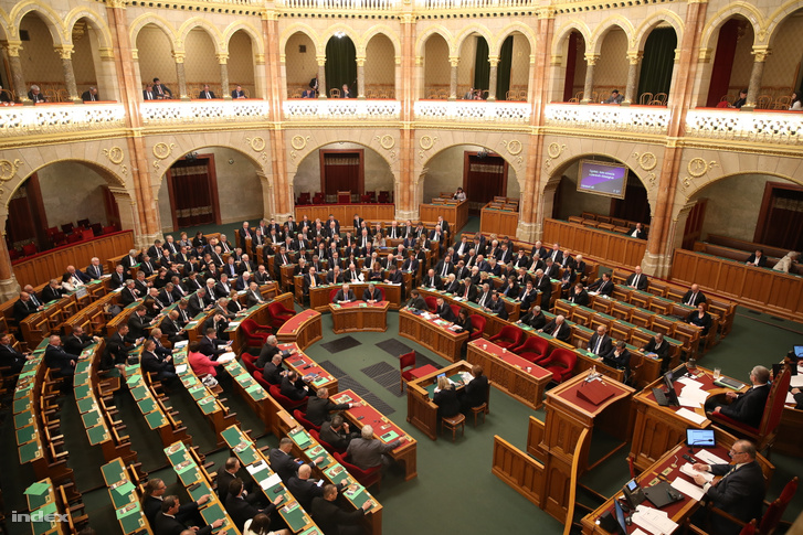Országgyűlés 2022. május 2-án