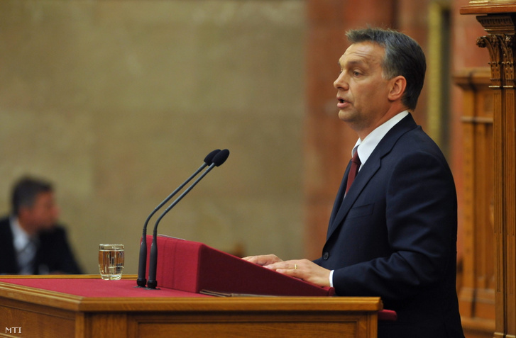 Orbán Viktor leendő miniszterelnök beszél az Országgyűlés alakuló ülésén 2010. május 14-én