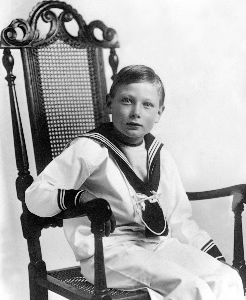 János herceg 1913-ban, nyolcévesen.
