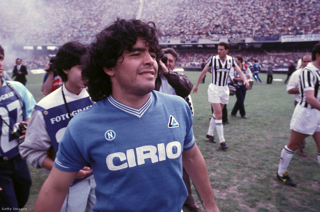 Diego Maradona 1985. május 5-én Nápolyban