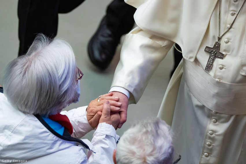 Ferenc pápa bejelentette a nagyszülők és idősek világnapjának témáját, aminek alapjául idén a „Még öregkorukban is gyümölcsöt teremnek” (Zsolt 92,15) idézet szolgál