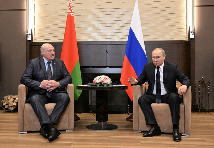 Vlagyimir Putyin és Alekszandr Lukasenka Szocsiban 2022. május 23-án