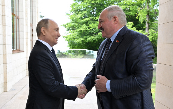 Vlagyimir Putyin és Alekszandr Lukasenka Szocsiban 2022. május 23-án