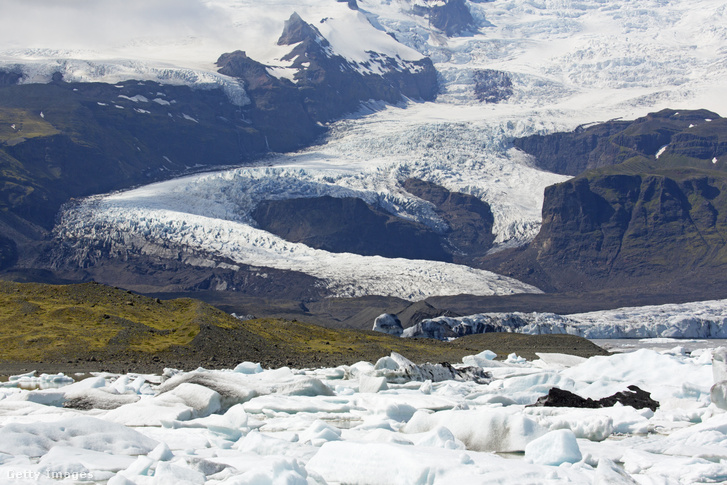 A Svínafellsjökull Izland legnagyobb téli gleccsere a Vatnajökull Nemzeti Parkban