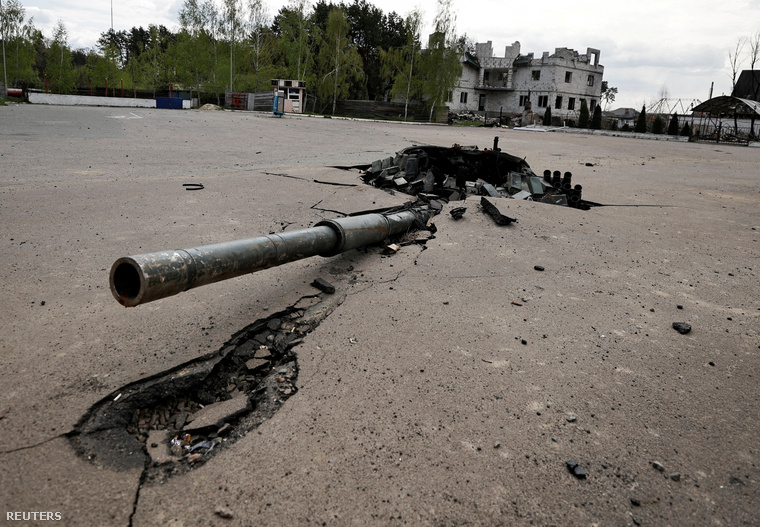 Egy megsemmisült orosz tank tornya Zalissziában május 3-án