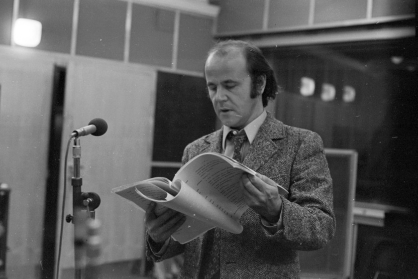 Haumann Péter a Magyar Rádió stúdiójában 1975-ben.