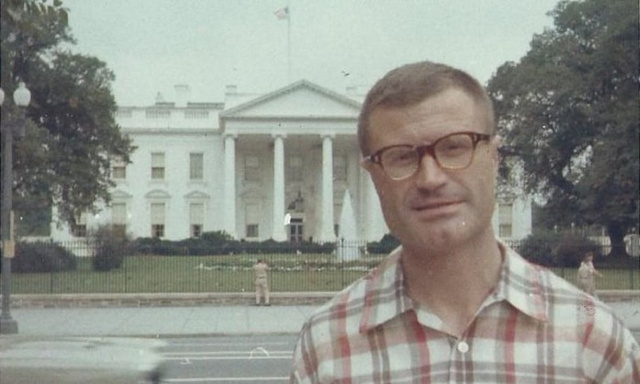 A Fehér Ház előtt 1966-ban