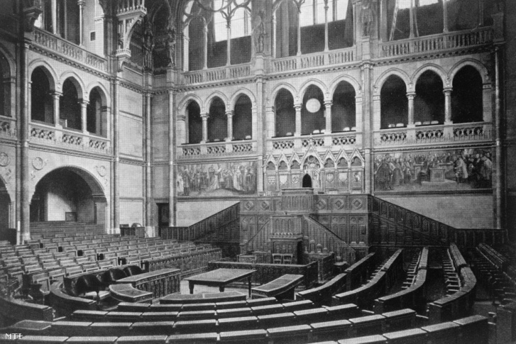 1900–1910 között az Országgyűlés ülésterme