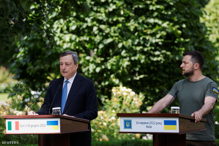 Mario Draghi és Volodimir Zelenszkij Kijevben 2022. június 16-án
