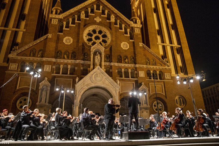 A Szegedi Szimfonikus Zenekar ajándékkoncertje 2020. augusztus 14-én