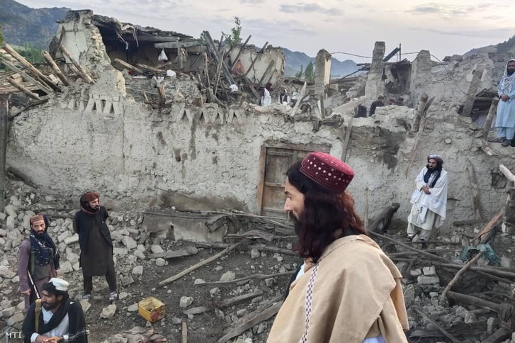 Romos épület a kelet-afganisztáni Paktika tartományban 2022. június 22-én, miután 6,1-es erősségű földrengés volt a térségben