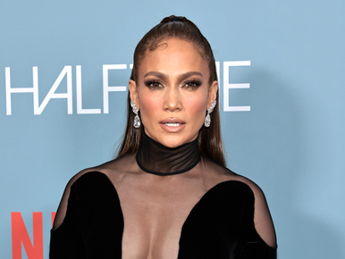 Jennifer Lopez hányattatott gyerekkoráról vallott, volt, hogy édesanyja durván megverte
