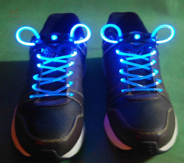 LED flashing shoelace