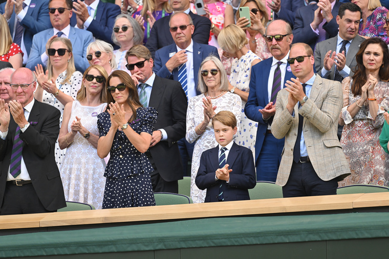 Vilmos herceg és Katalin hercegné legidősebb fia, György herceg szülei társaságában jelent meg a hétvégi teniszbajnokság döntőjén, ahol a lelátóról izgulták végig az eseményeket.