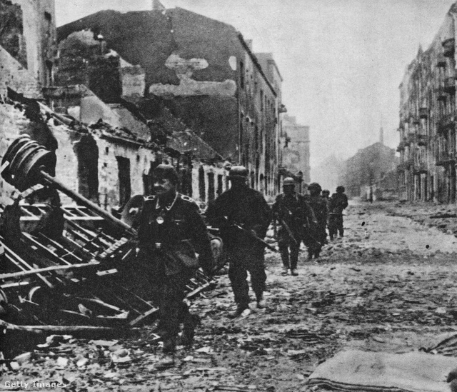 Német katonák a varsói felkelés idején