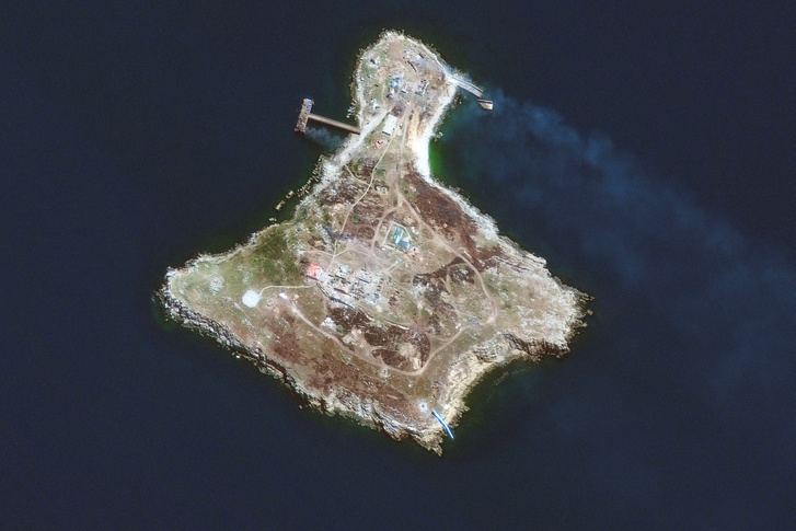 Műholdfelvétel a Kígyó-szigetről 2022. június 30-án